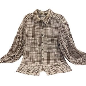 Gimmicks by BKE Women's Trumpet Sleeve Shirt Small